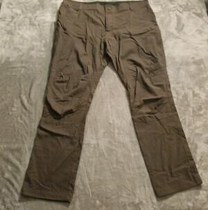 Kuhl Renegade Rock Pants Mens 42W x 32L Hiking Trail Style 5603